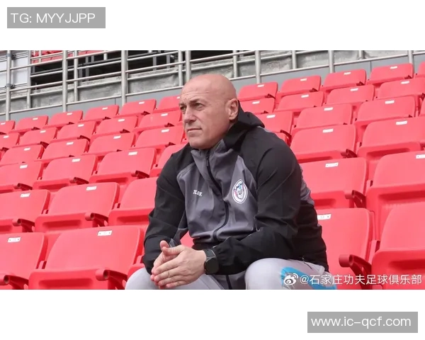 足球明星们在冰泉桶中放松身心的精彩瞬间图片展示 足球明星们在冰泉桶中放松身心的精彩瞬间图片展示